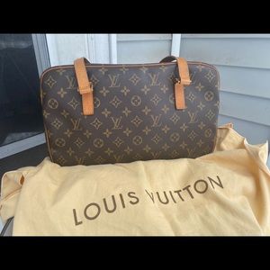 Louis Vuitton Cite monogram GM size